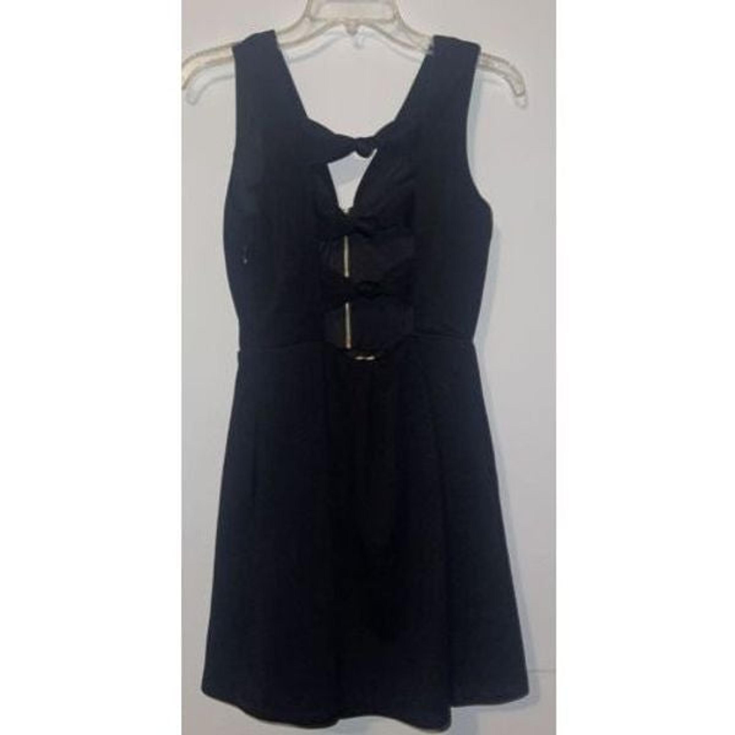 Guess Dress Womens Size 2 Black Sleeveless Knee Length Dress