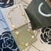 10 flower necklace