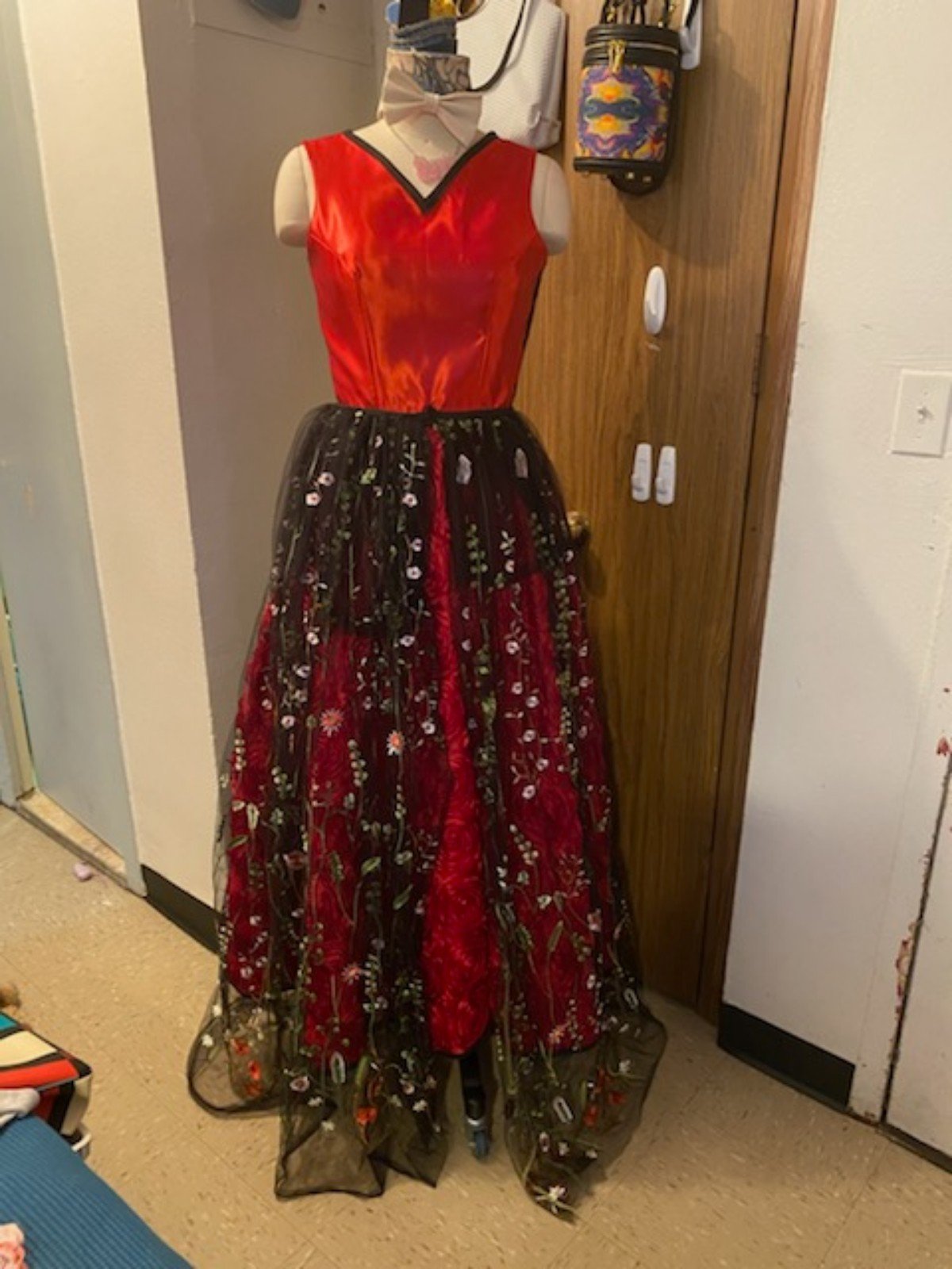 Costume dress