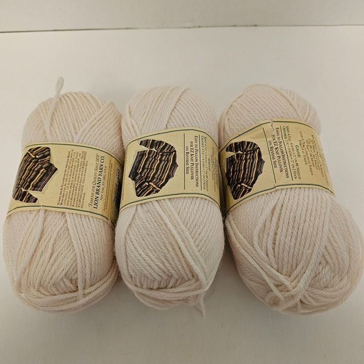 Lion Brand Yarn Wool Ease Blend of Lamb's Wool and Acrylic Lot of 3 Fisherman(2)