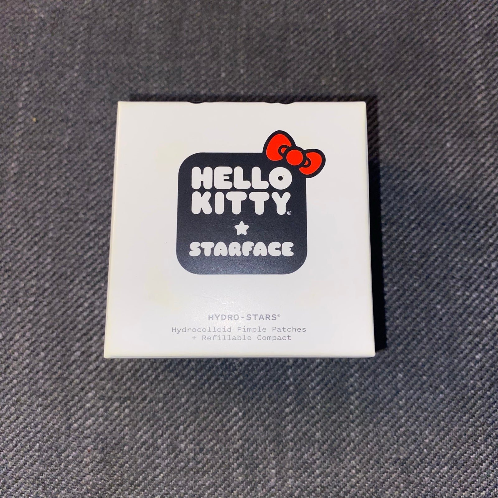 Hello Kitty Starface Compact