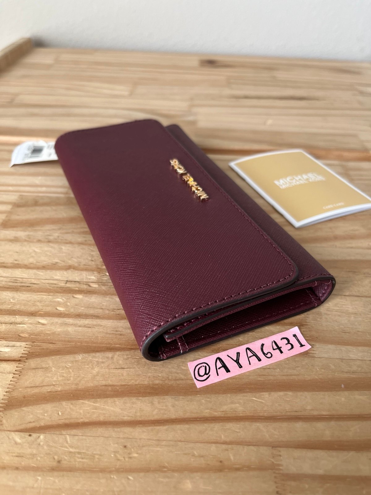 Michael Kors Jet set travel large trifold wallet