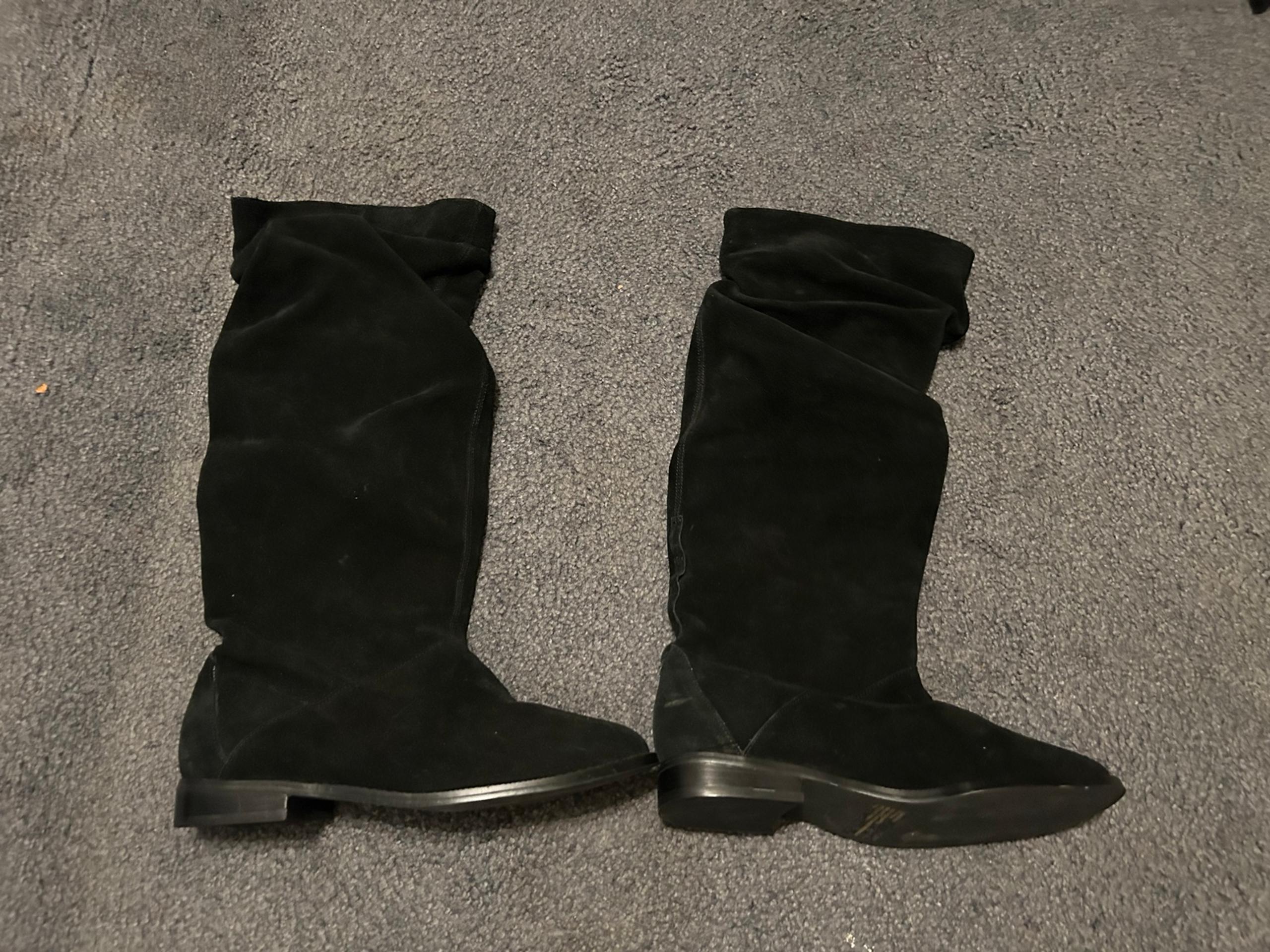 Black knee high boots 7.5