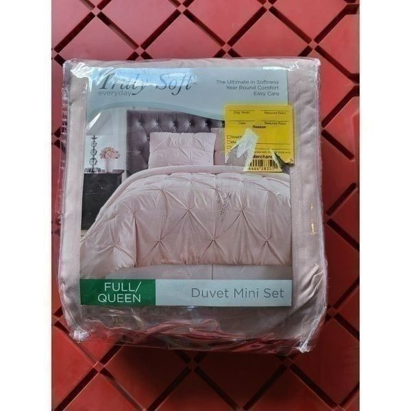 Truly Soft Everyday Pleated Duvet Cover Set