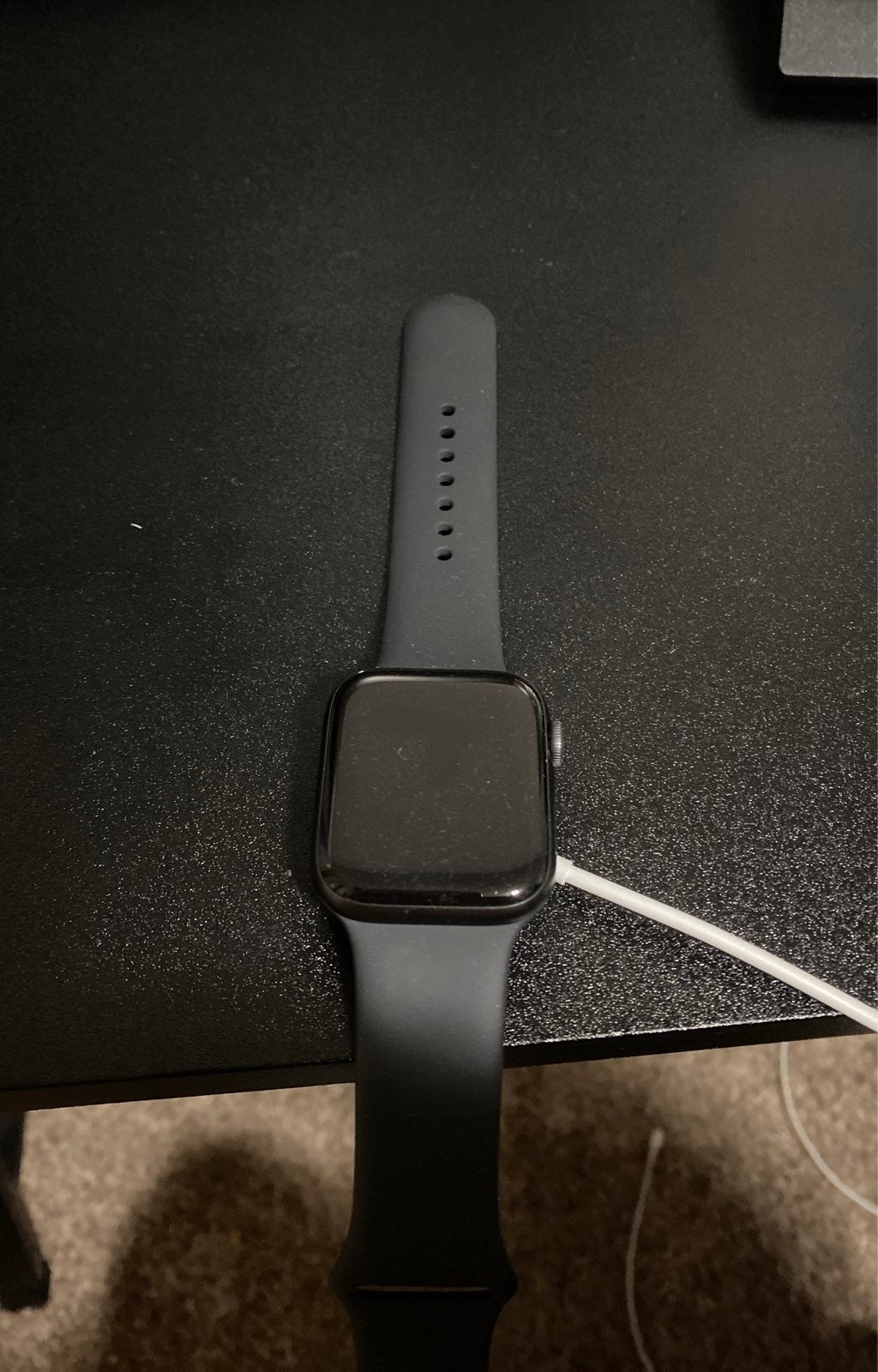 Apple Series 6 Black 44 mm Aluminum Spac