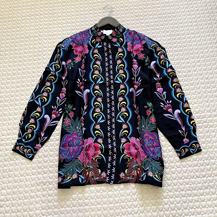 NWT JOHNNY WAS ROSALYNDA BUTTON DOWN Long Sleeve SHIRT Size XS Silk Blend