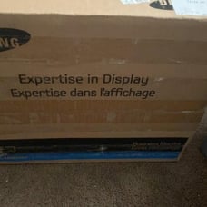 19 samsung business monitir