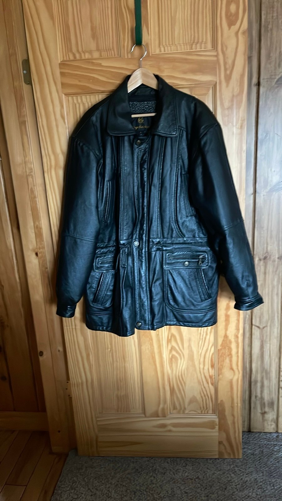Classic Black Leather Coat vintage style Sherpa lined size Men’s XL