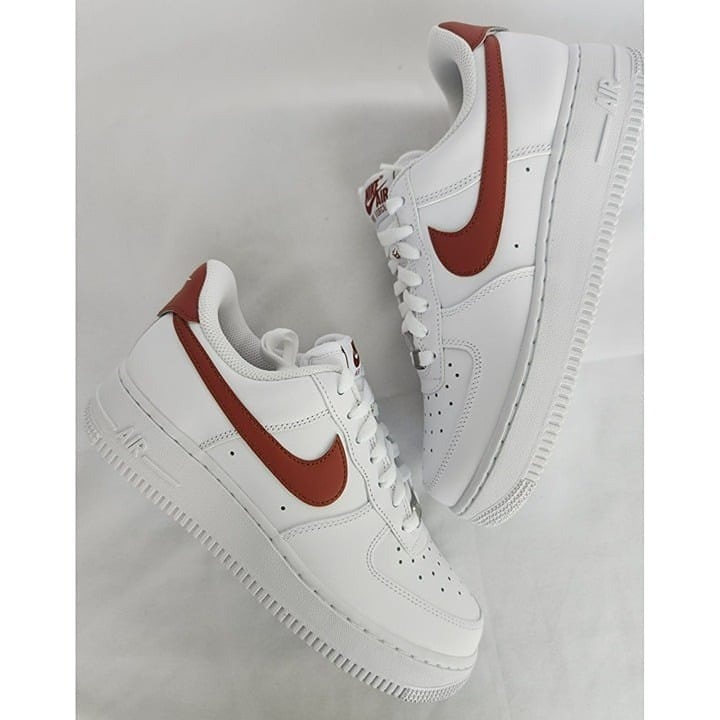 8 WOMEN'S NIKE AIR FORCE ONE AF1 WHITE LIGHT BROWN DX5883-102 SNEAKERS