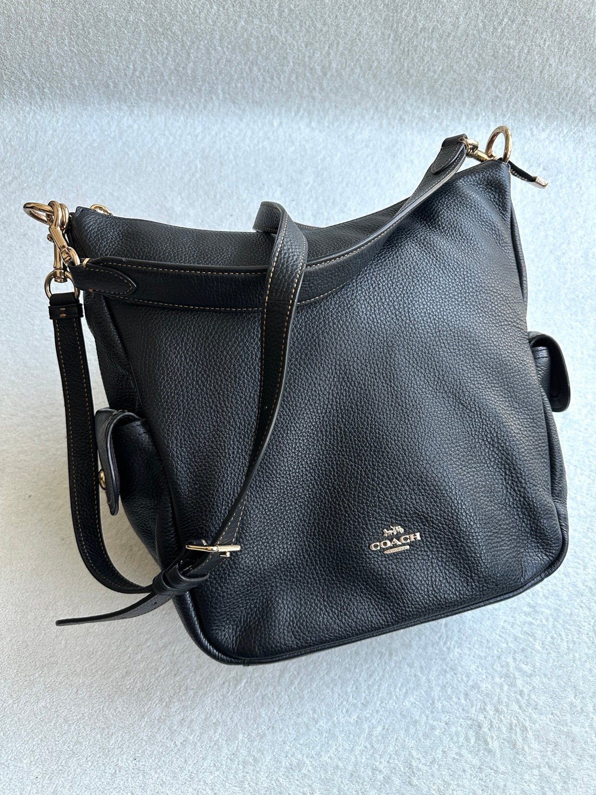 Coach Pennie Pebble Leather Shoulder Purse Tote Bag Black leather Gold Trim EUC