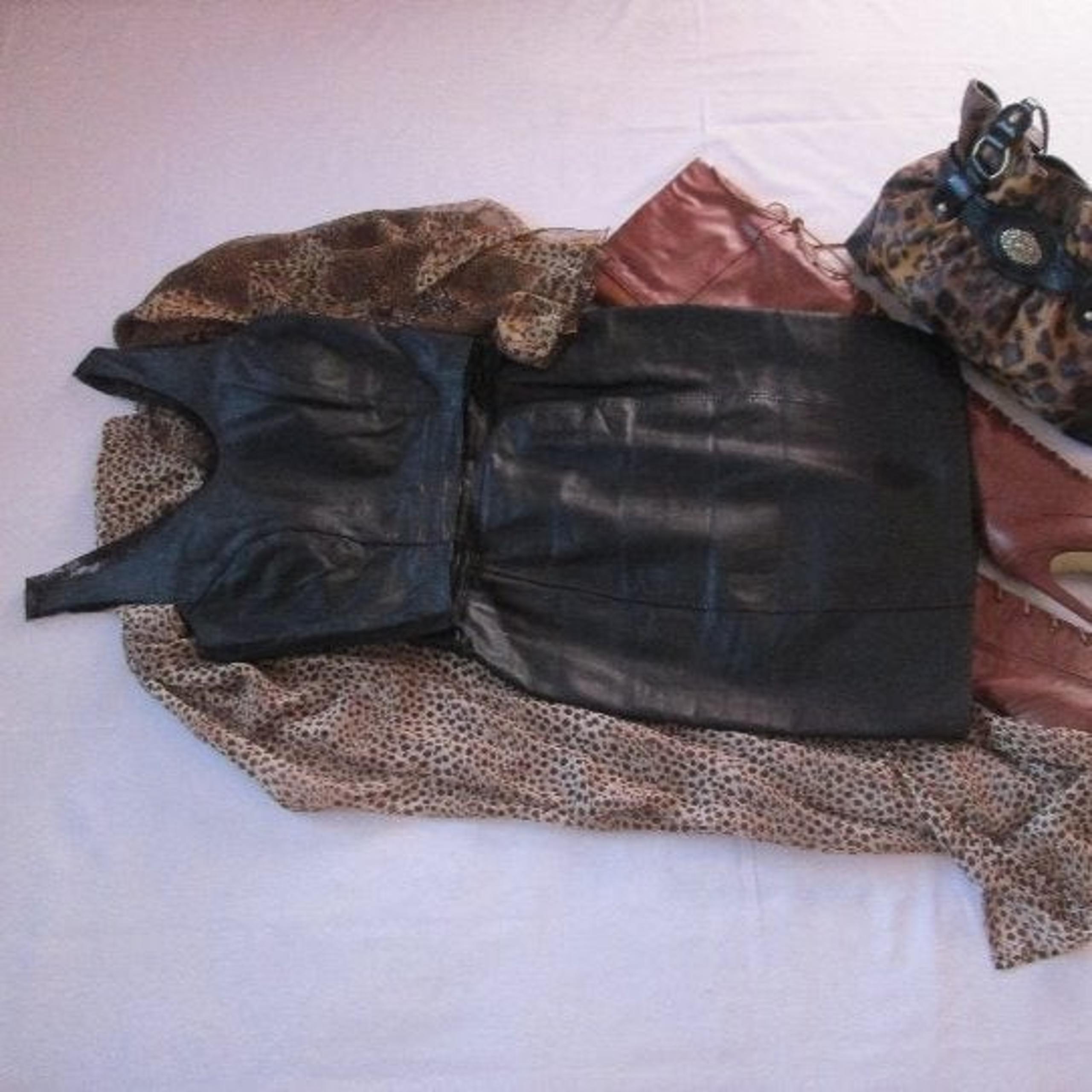 BERMANS AUTHENTIC LEATHER SKIRT-SHELL