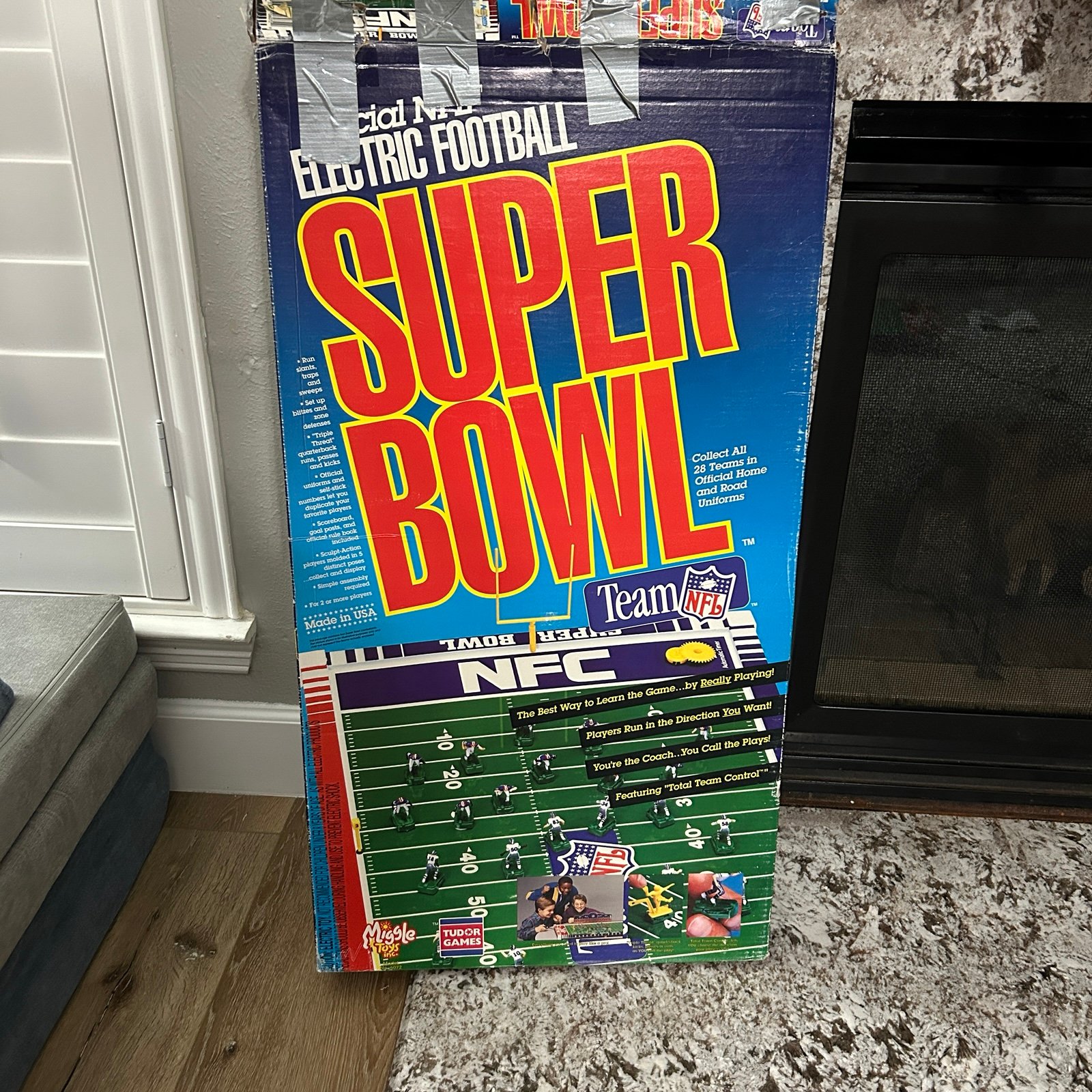 Vintage 1995 Tudor Official NFL Electric Football Super Bowl Game - it Works!