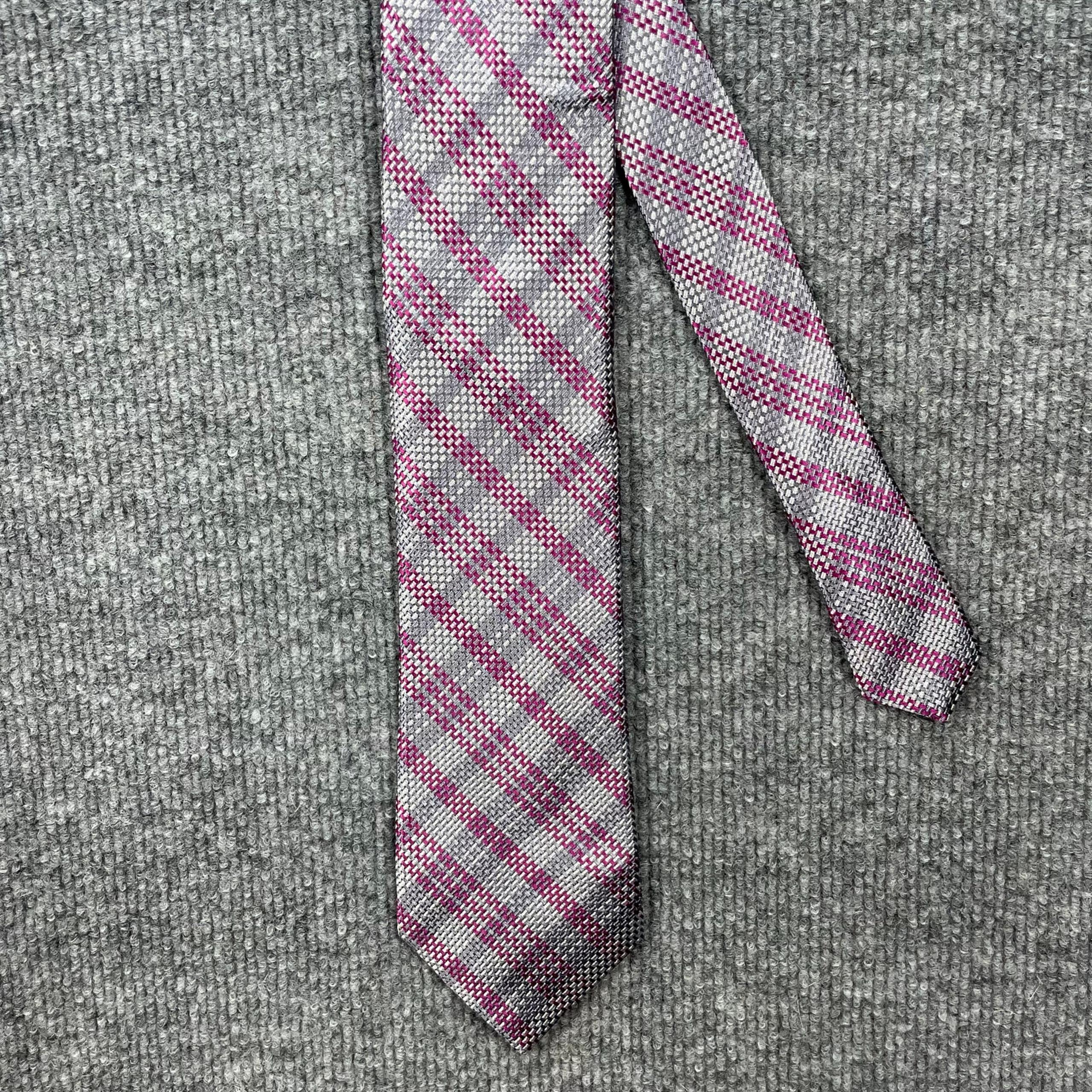 Sean John Tie 3" X 60" Purple/Gray Tartan Plaid 100% Silk NWT