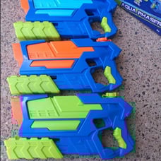 3 waterguns