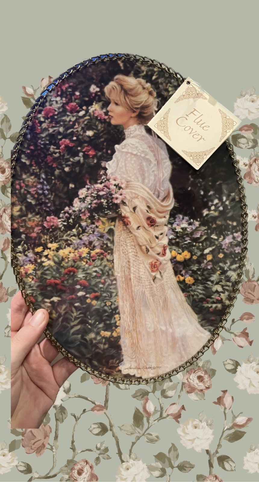 NWT Shabby Victorian Lady Woman Oval Picture Frame Gold Chain Wall Hanging Flue