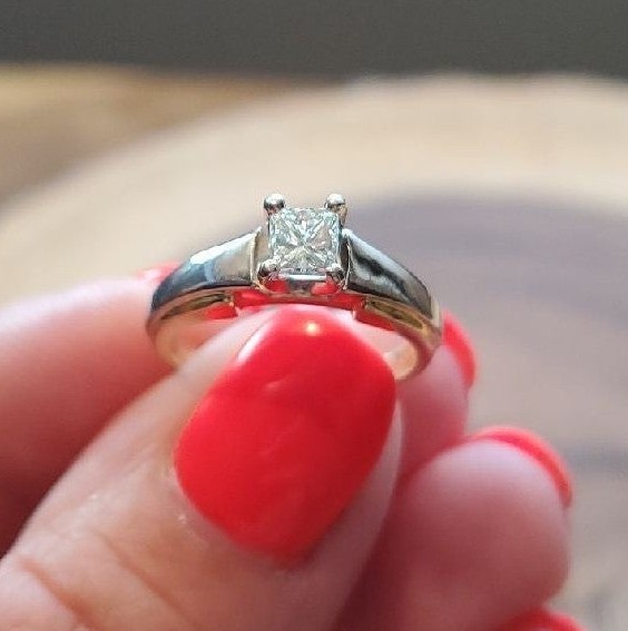 Helzberg womens 2024 wedding bands