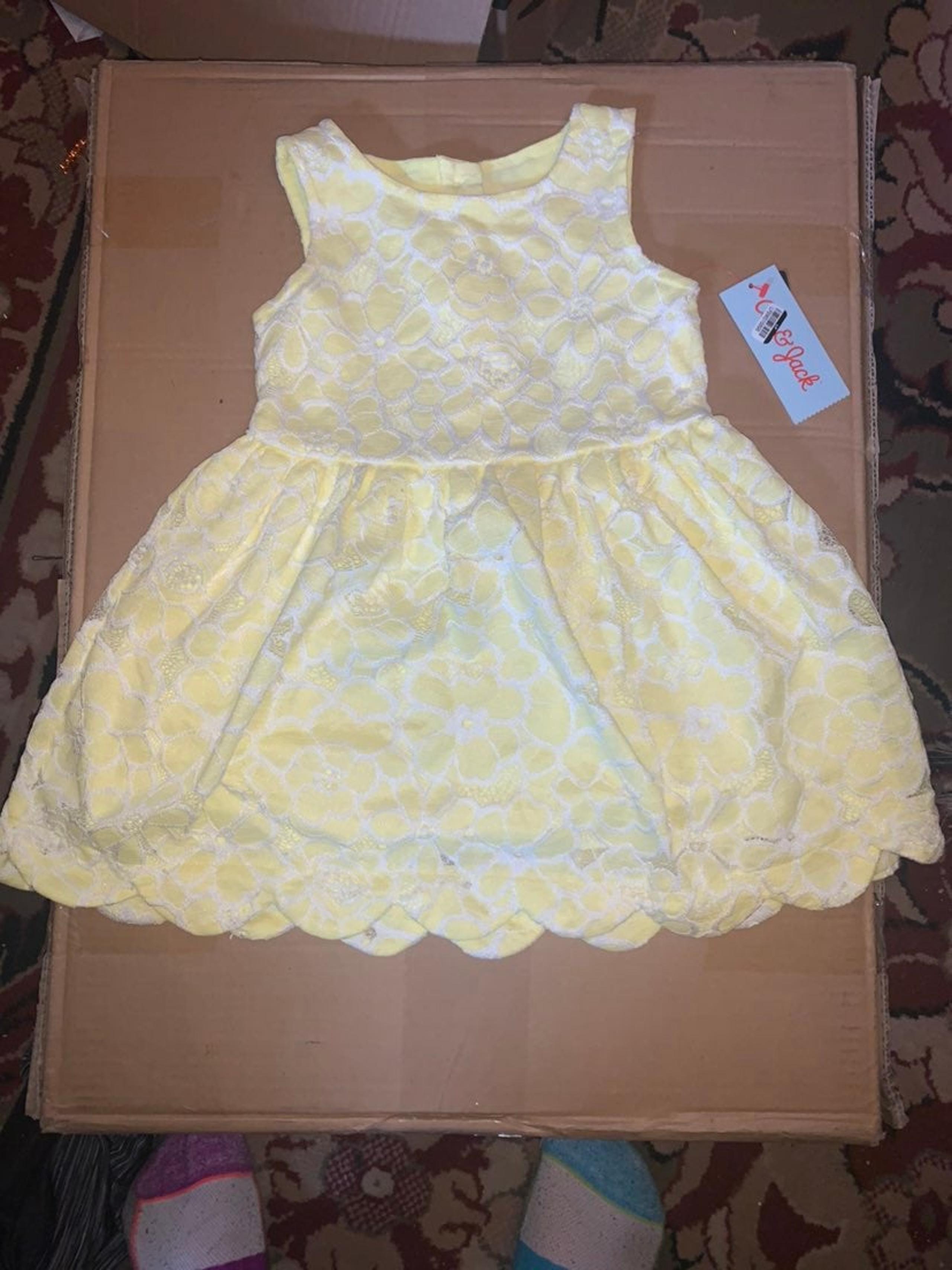Cat & Jack Yellow lace dress