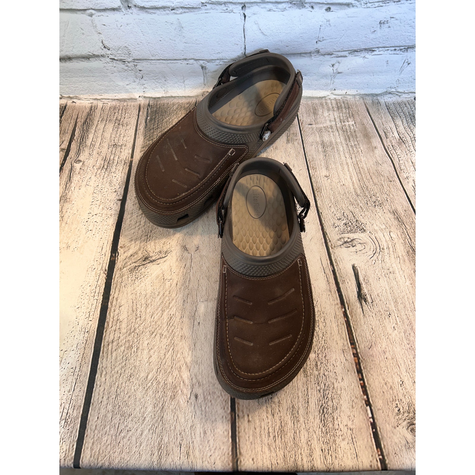CROCS Men’s Yukon Vista II Clogs / Size: 9