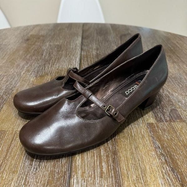 Ecco Women's Brown Leather Heeled Mary Jane Shoes Sz 40 (US 9/9.5)
