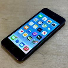 32GB Apple iPod Touch 7th Generation MVHW2LLA Space Gray Fair Condition Unlocked