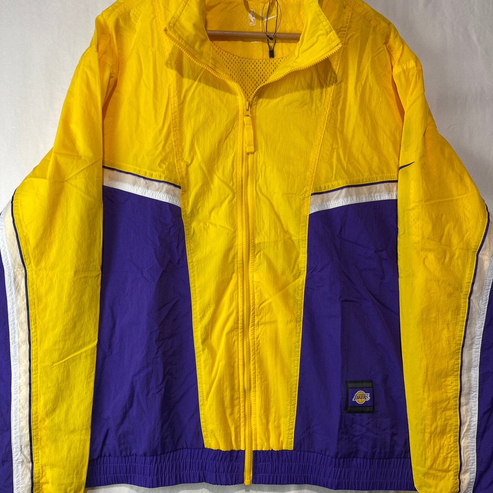 Nike NBA Los Angeles Lakers Windbreaker Jacket Embroidered CI1438-504 Size XL.