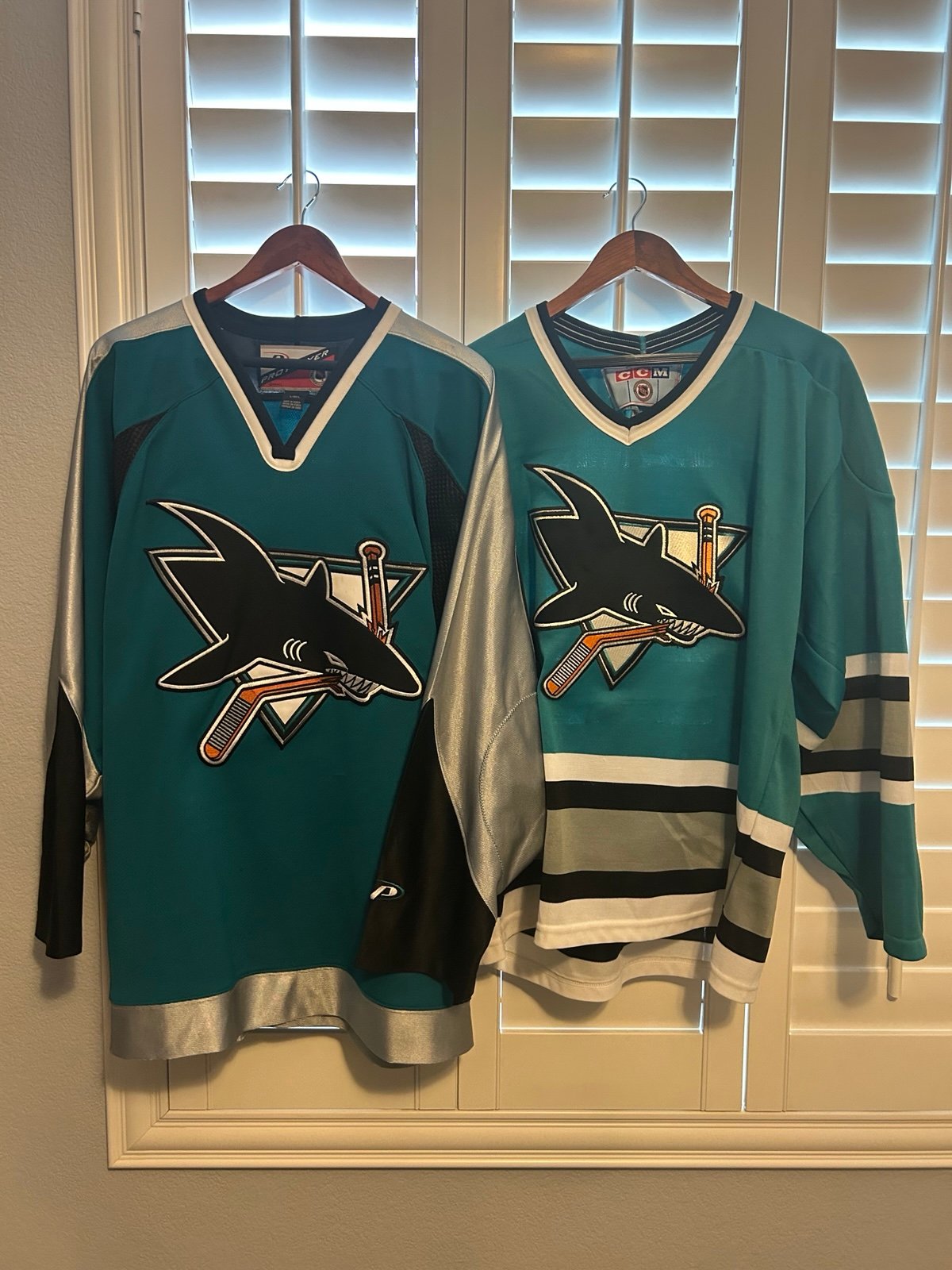 VTG 90S NHL SAN JOSE SHARKS CCM-PRO PLAYER EMBROIDERED HOCKEY JERSEYS SIZE LARGE