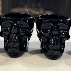 4 CRYSTAL HEAD VODKA ONYX SKULL GIFT SET SHOT GLASSES