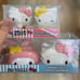 Hello kitty 2 set of salt peppers shakers