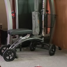 Knee scooter