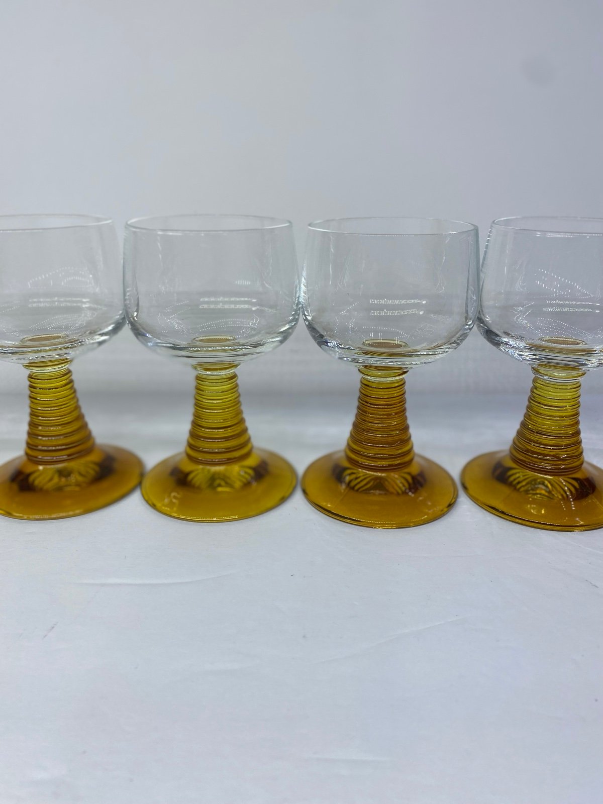 SET OF (5) SCHOTT ZWIESEL WEST GERMANY ROEMER RHEIN WINE GLASSES WITH AMBER BEEH