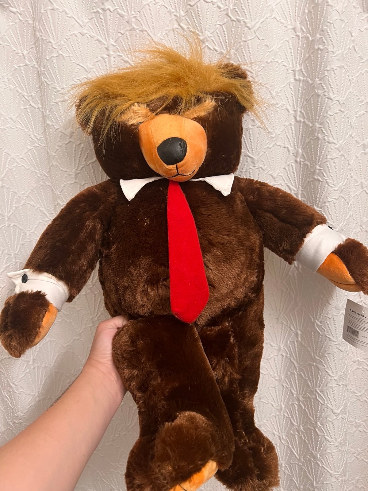 Trumpy bear