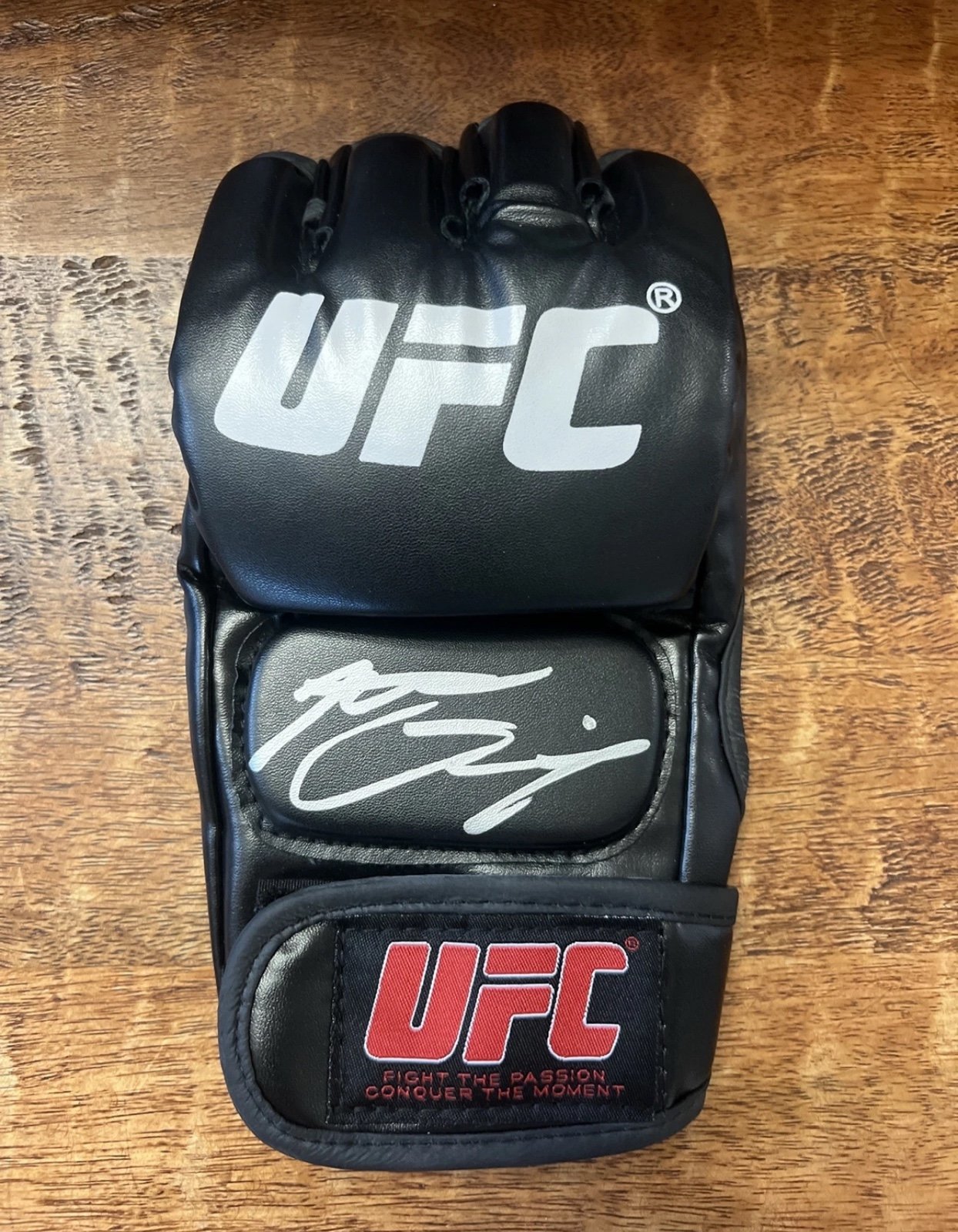 Nate Diaz Signed UFC MMA Glove JSA Coa Autographed