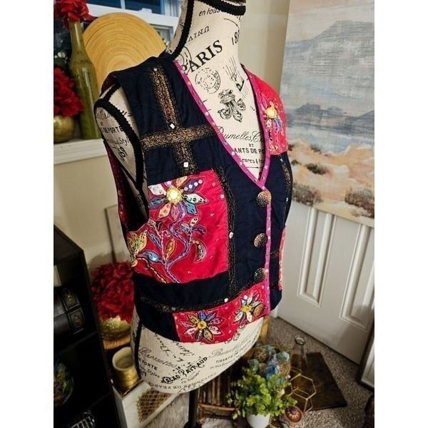 VTG Sandy Starkman Wearable Art Sequin Embroidered Statement Vest.