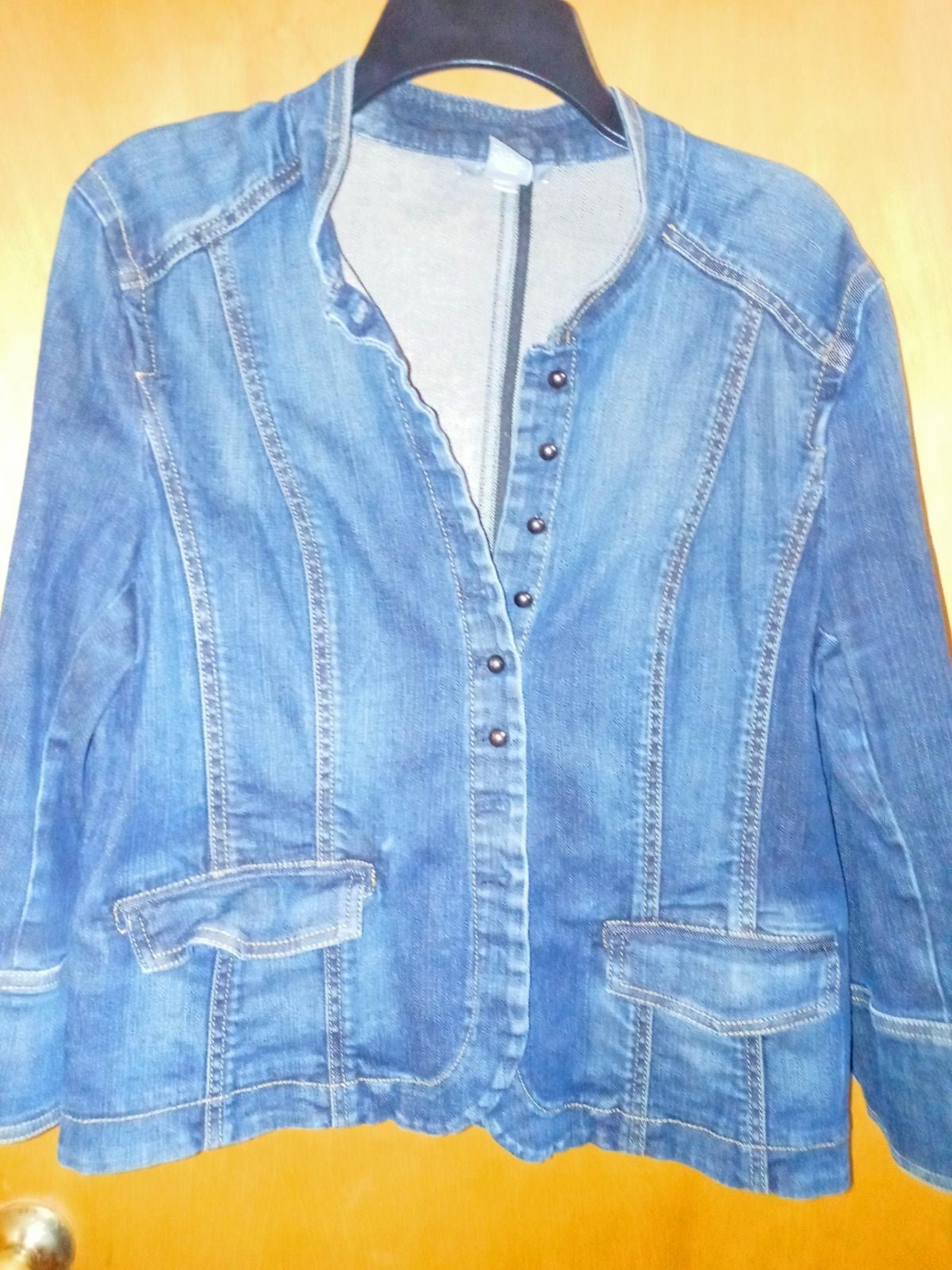Ann Taylor Loft womens blue jean Denim Jacket M vtg pearl  buttons
