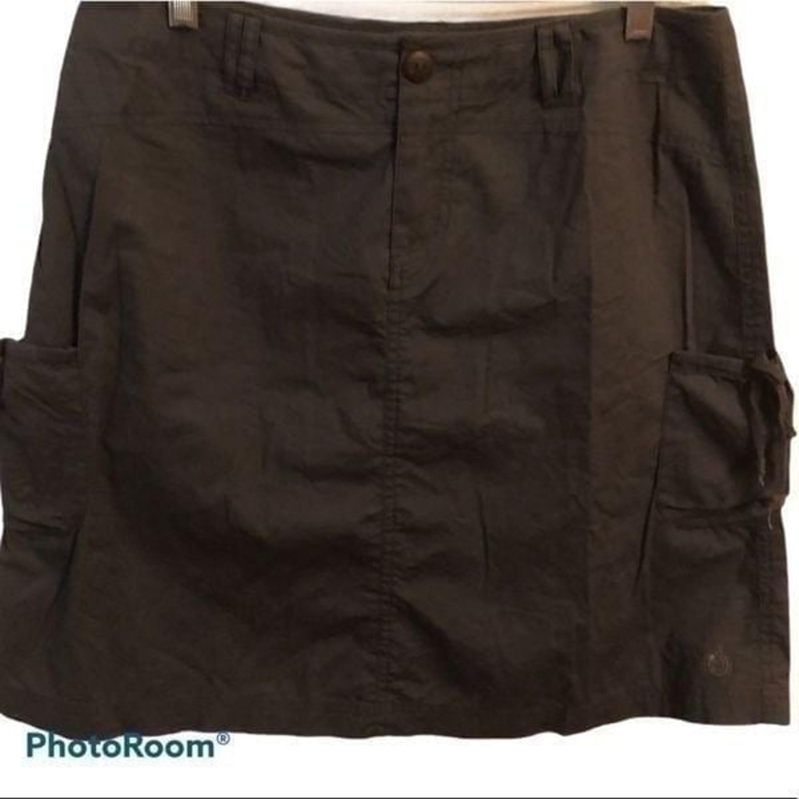 Isis women’s skirt Size 8 athletic hip pockets cargo gray outdoor hiking