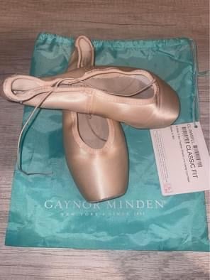 gaynor minden European pointe shoes