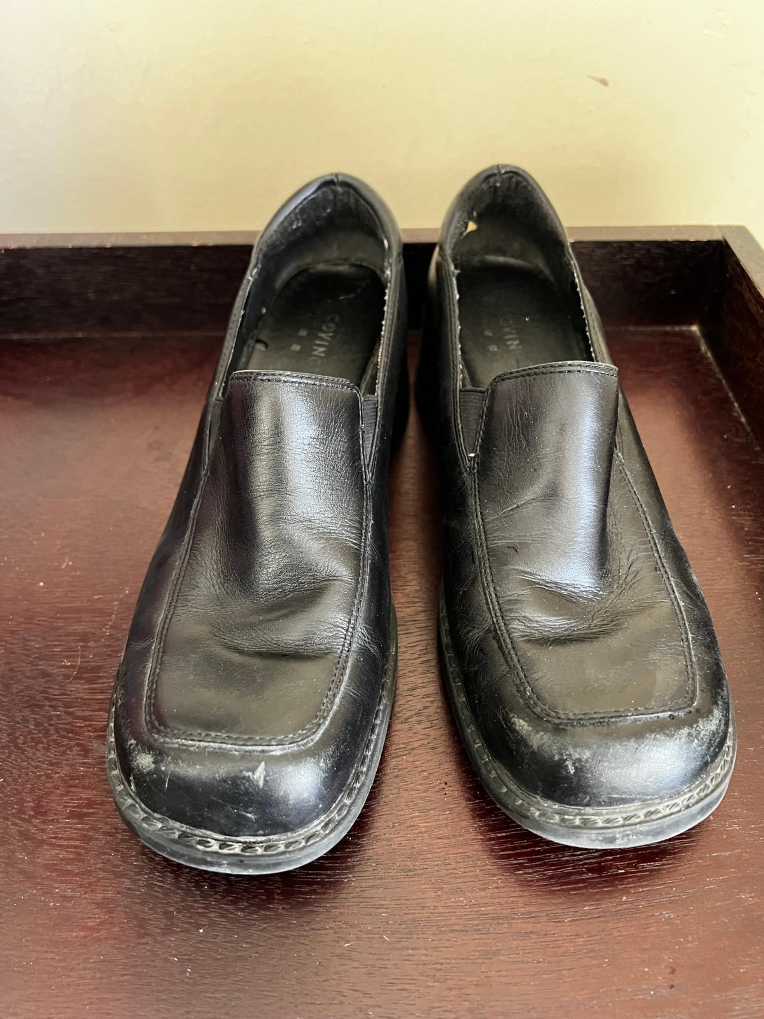 Vintage women’s Covington dress/ casual loafer shoe black, leather upper size 7.