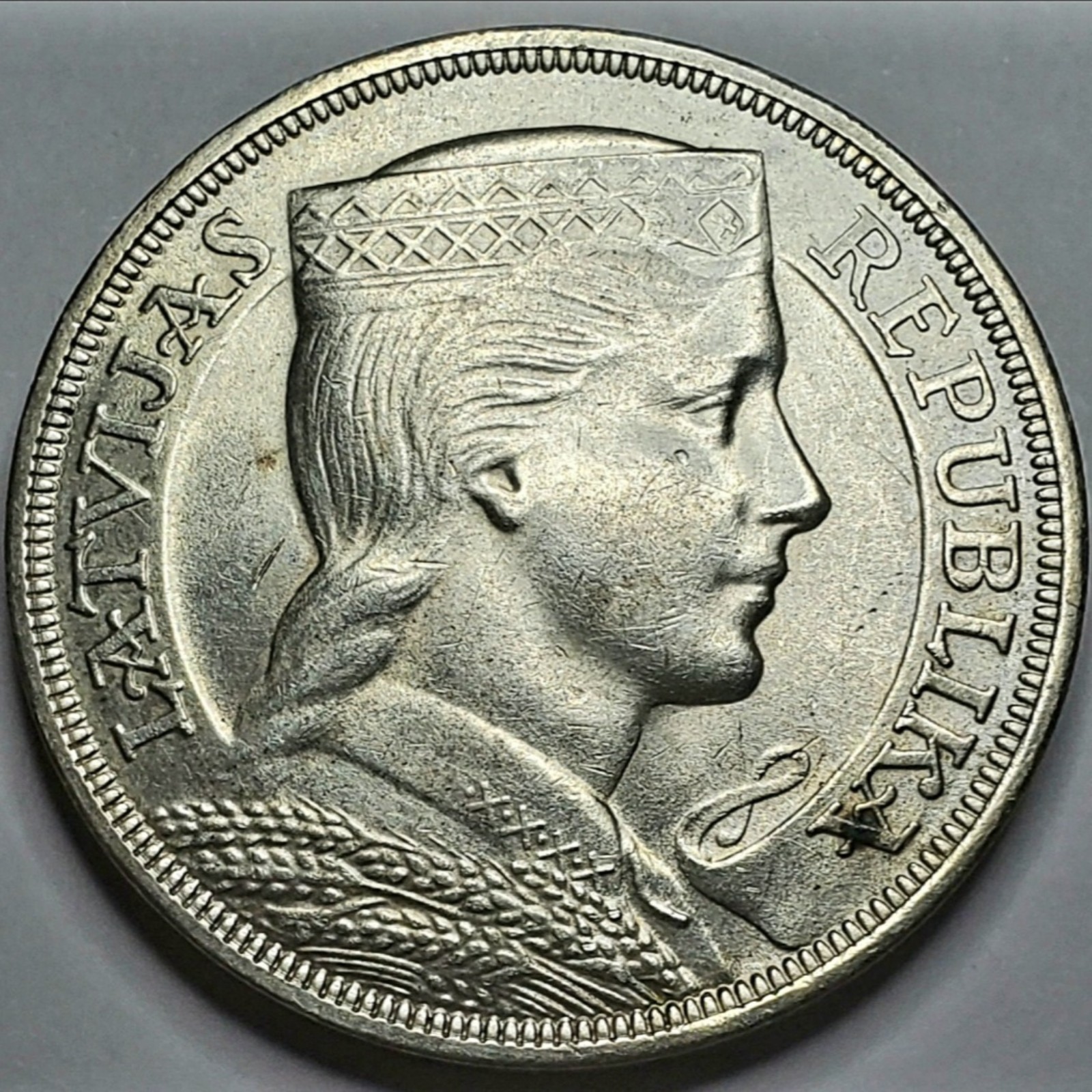 Silver Antique Latvian Foreign Coin - 1931 Latvia 5 Lati HIGH GRADE COLLECTIBLE