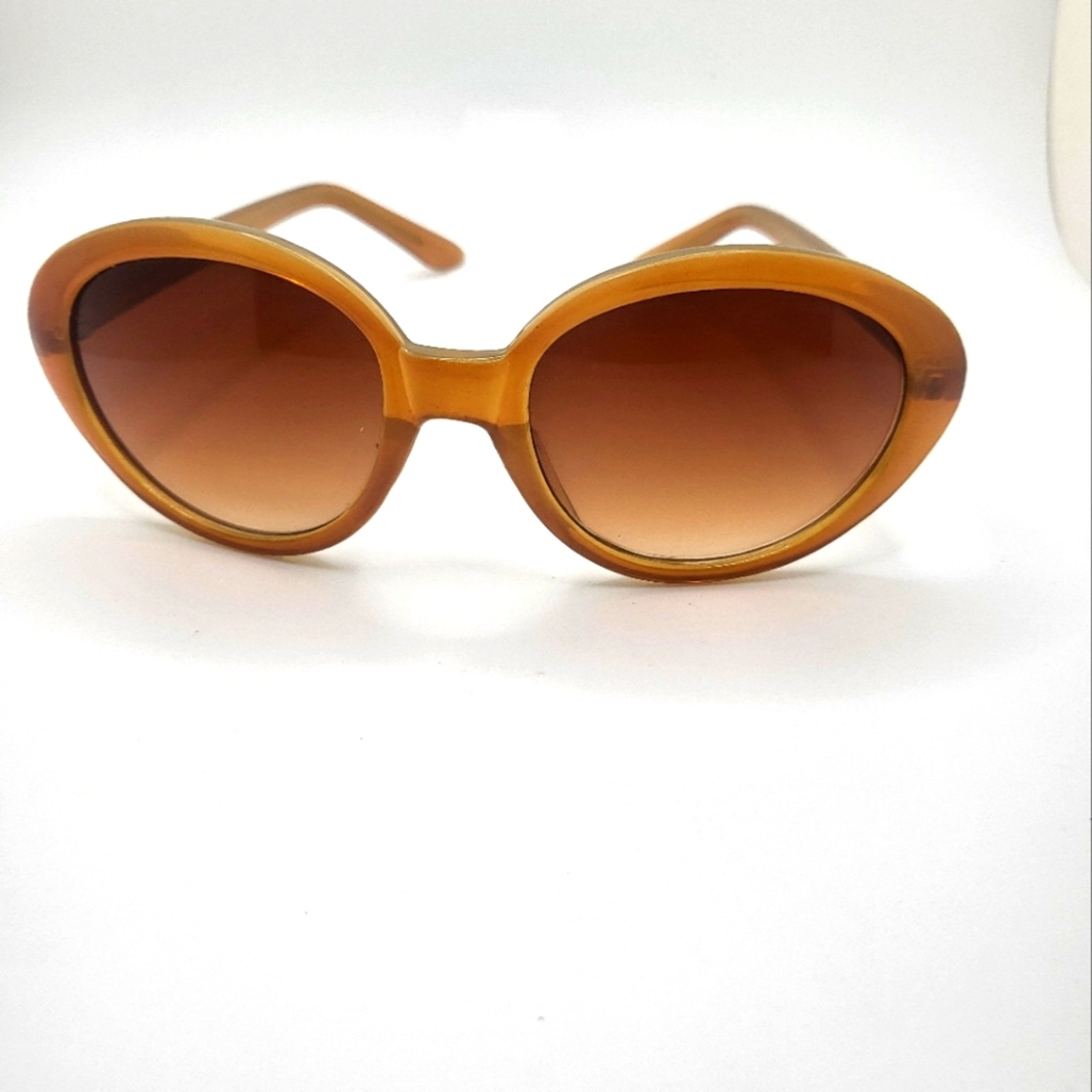 A J Morgan Vintage Retro Stylish Tan Sunglasses Large Frame