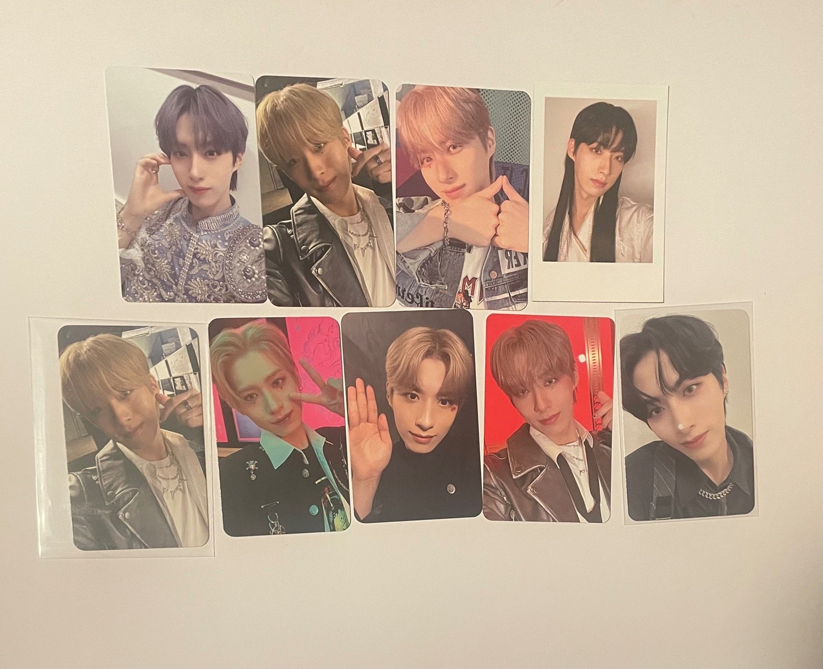 Oneus Xion photocards (CAN SEPARATE)