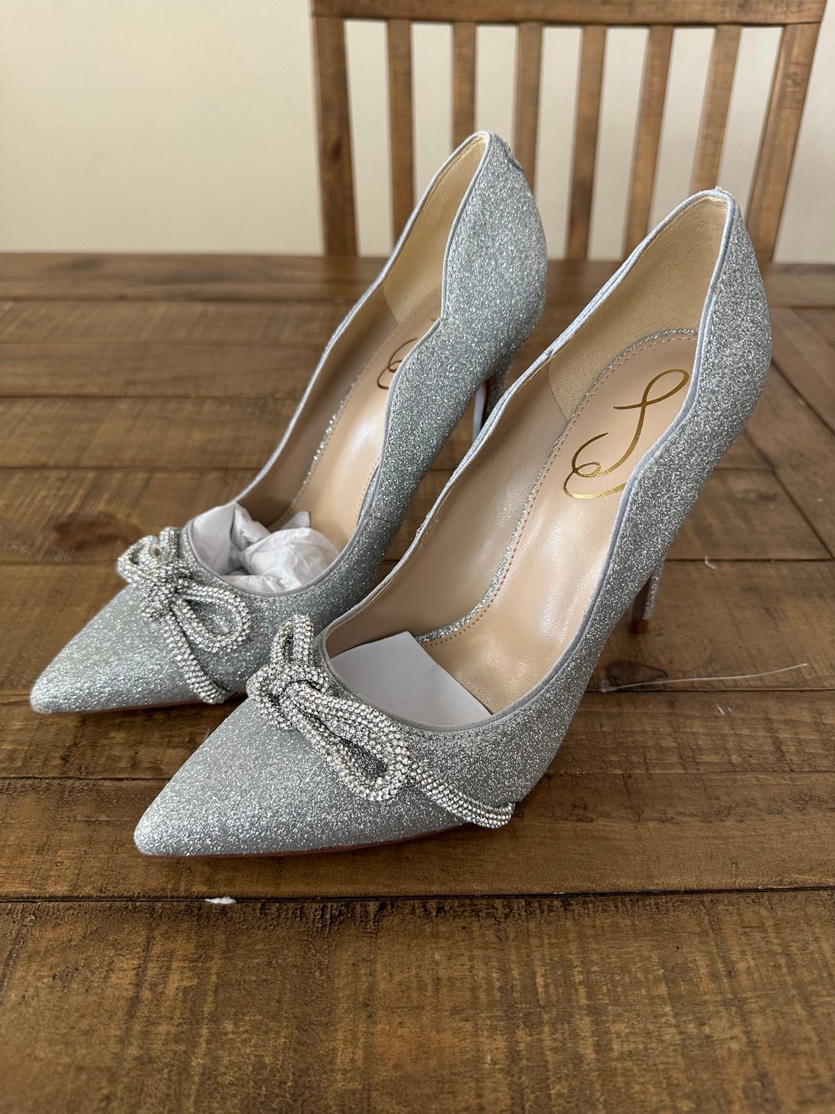 pointed glitter heels
