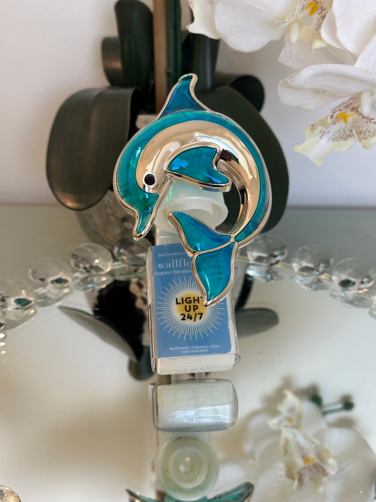 Bath and Body works Dolphin wallflower plug
