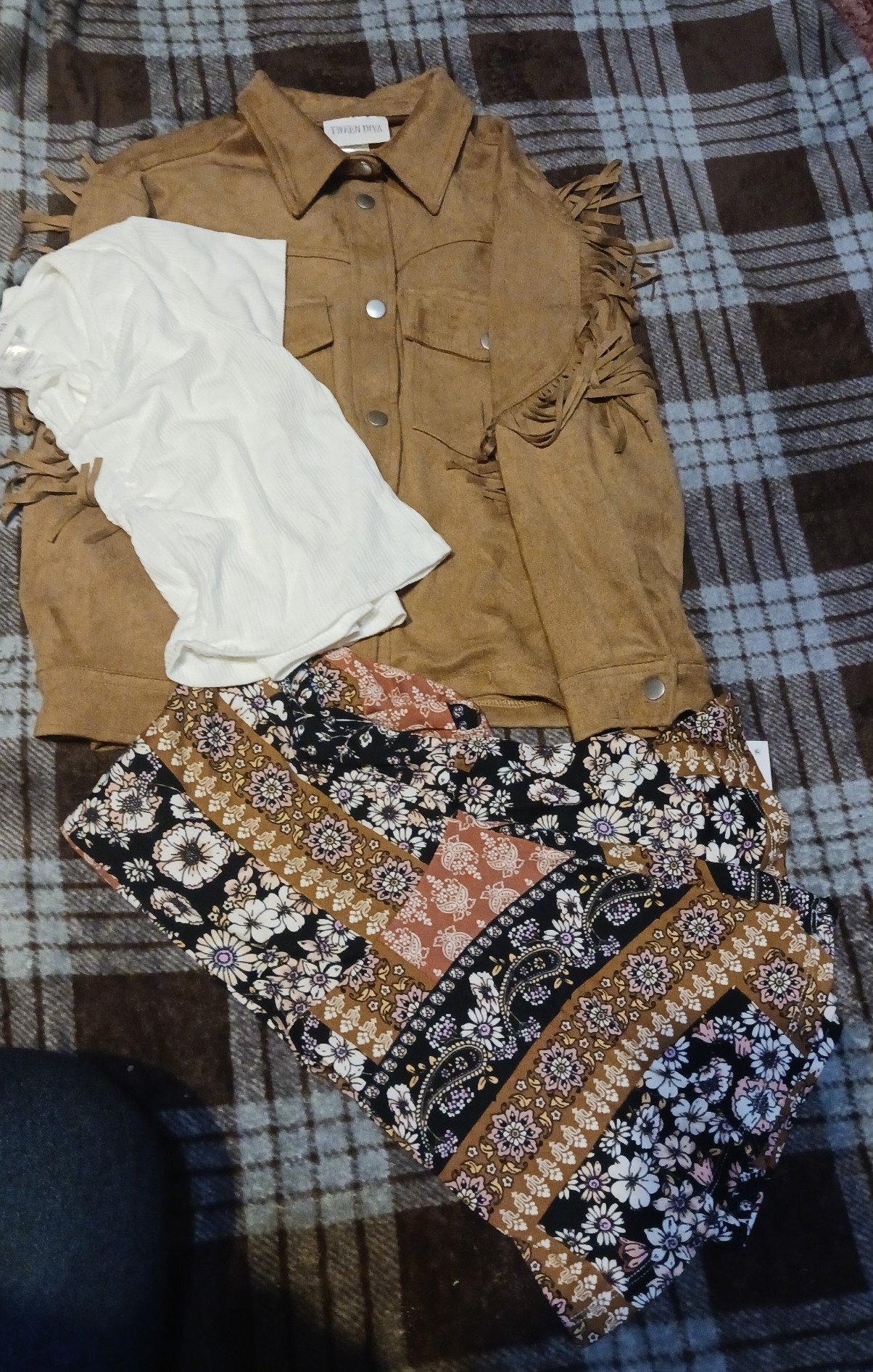 Girls 3 piece outfit