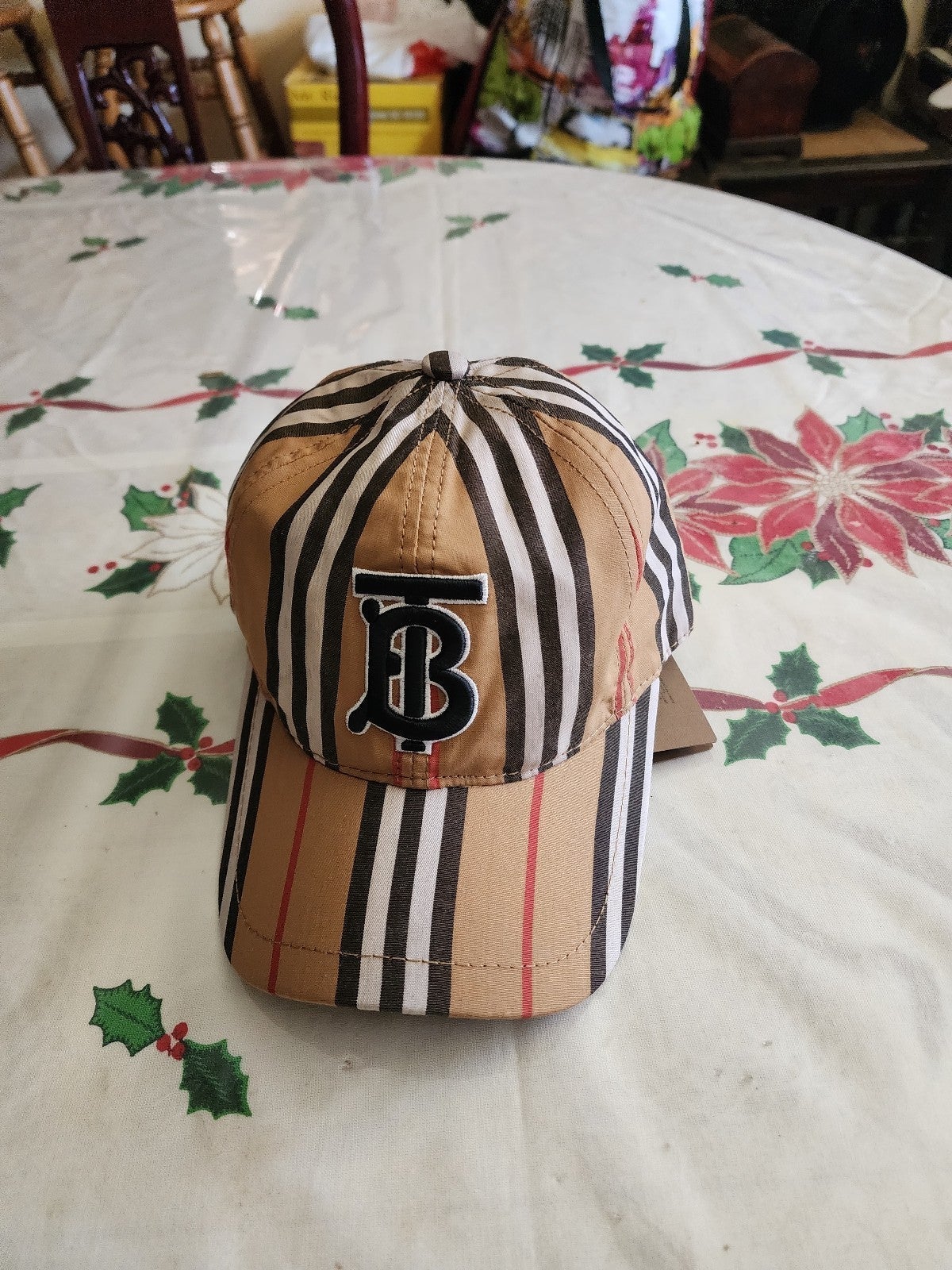 Burberry Cap VC4846 Burberry Cap VC4846