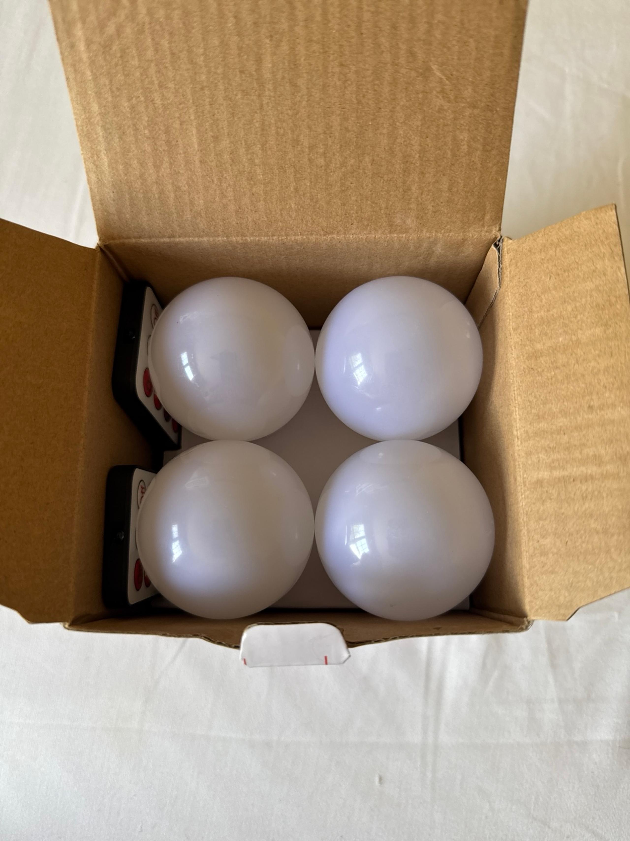 Color changing led lightbulb set