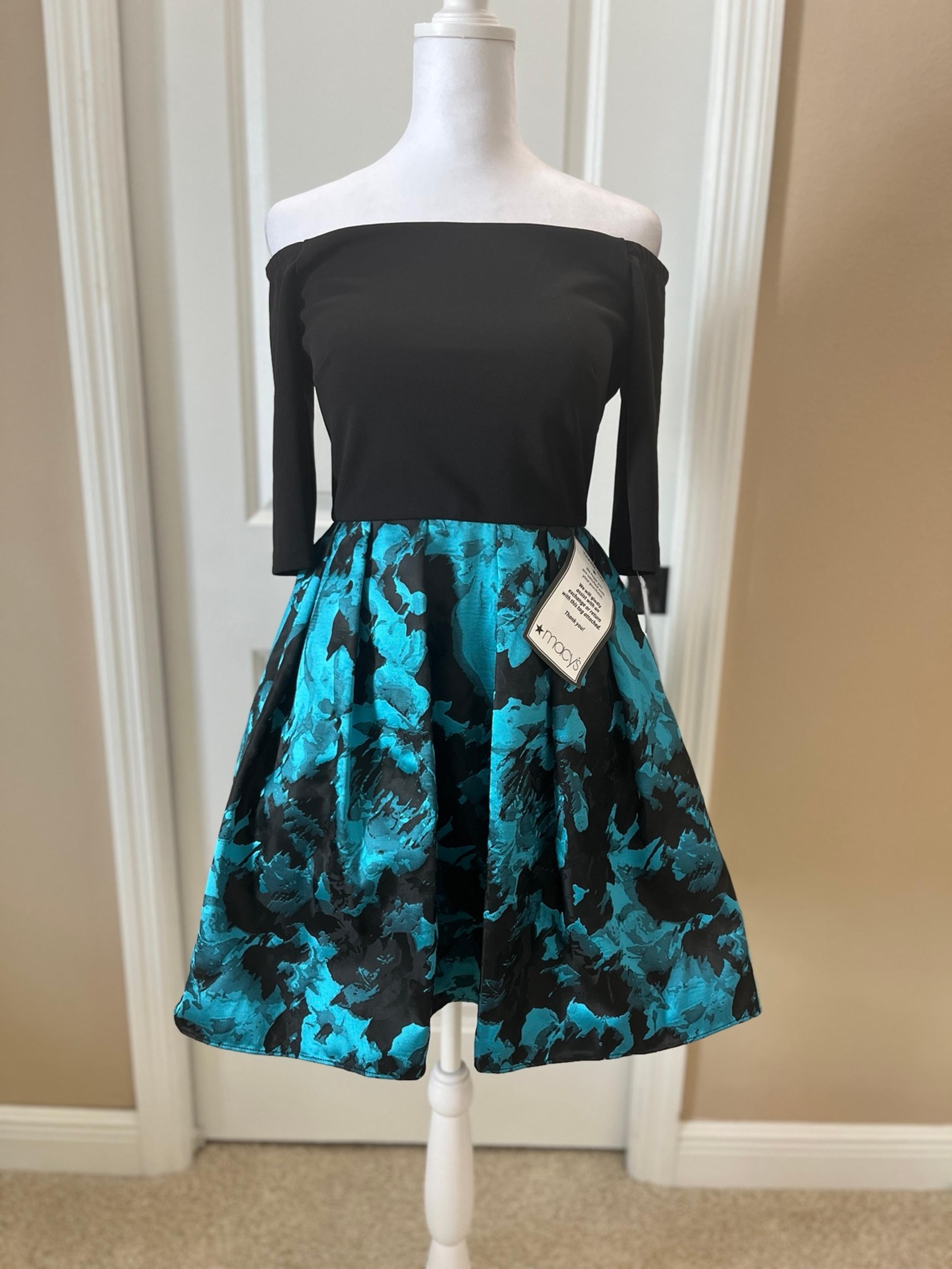 NWT Betsy Adam Off shoulder Evening Dress Homecoming Cocktail Gala  size 4 Petit
