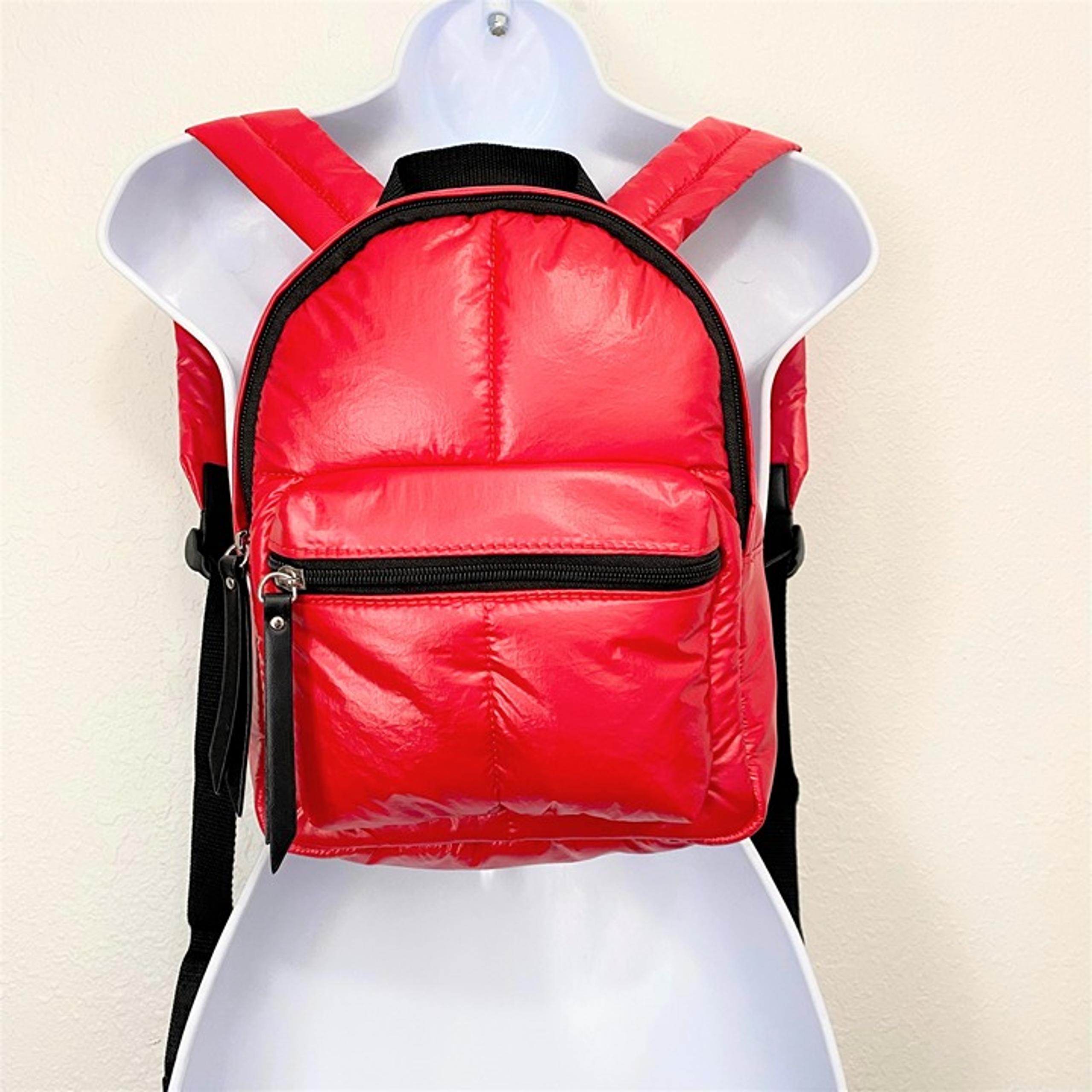 Circus By Sam Edelman Women's Small Quilted Puffer Mini Backpack CIR30164 Red