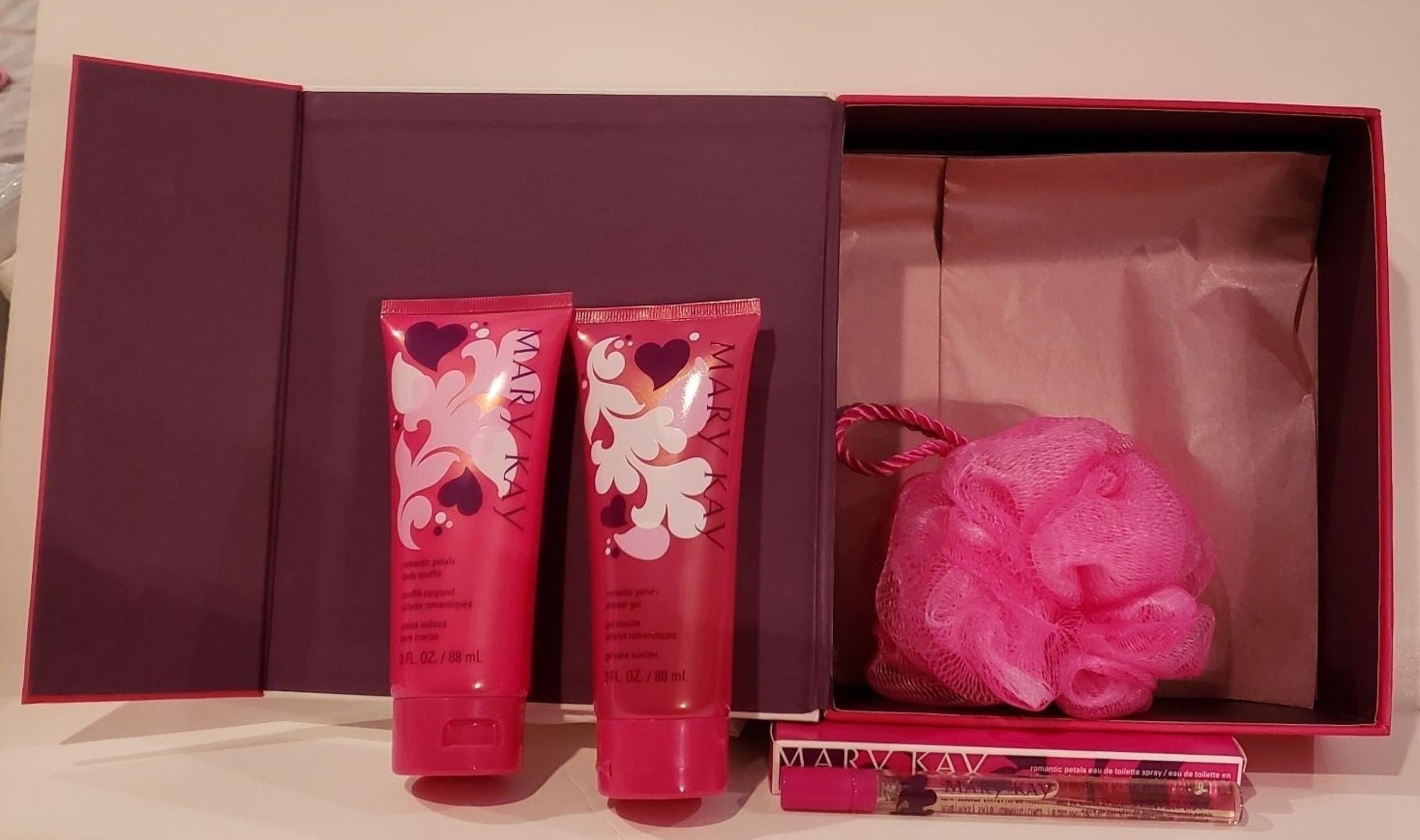 Mary Kay Bath Set