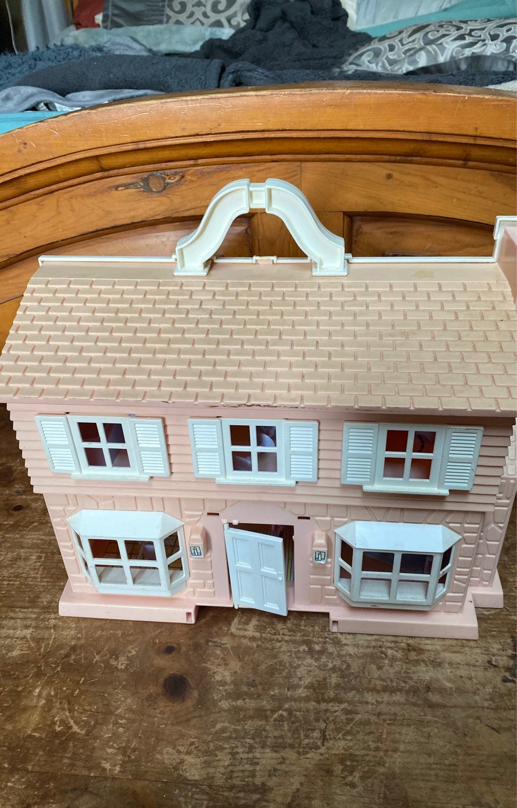 vintage Barbie foldabable house