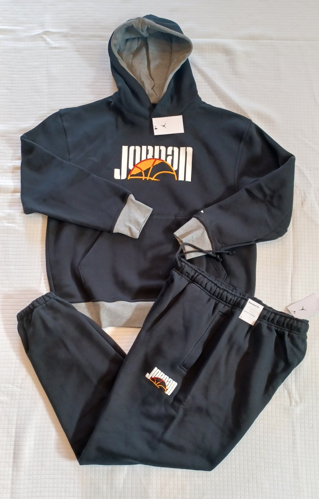 New Men’s Air Jordan Sports Fleece Sweatsuit ~ Size Large